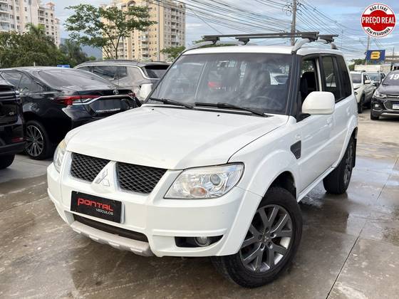MITSUBISHI PAJERO TR4 2.0 4X2 16V 140CV FLEX 4P MANUAL